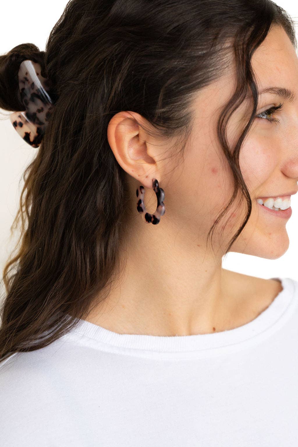 Flora Hoops - Blonde Tortoise / Flower Earrings
