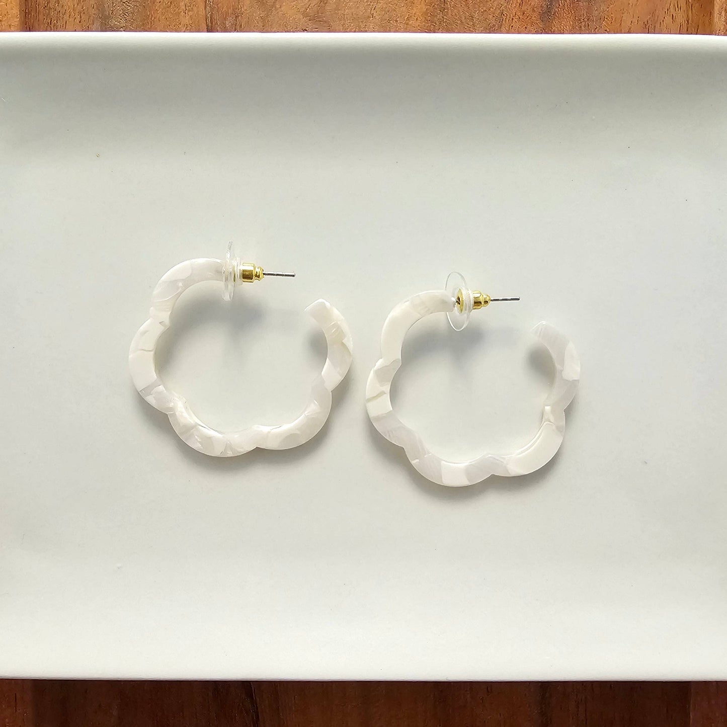 Posey Hoops - Breezy White / Earrings
