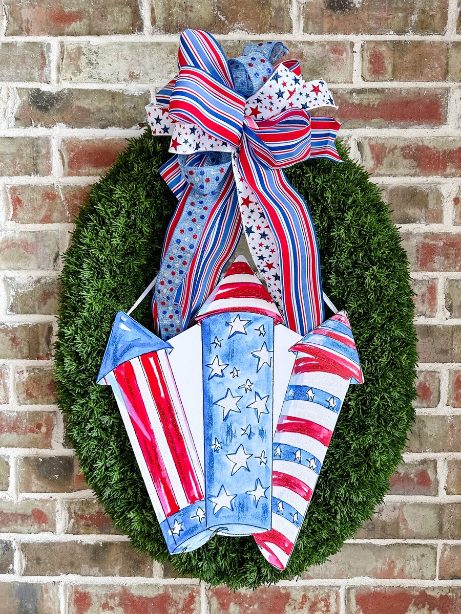 Patriotic rocket door hangar