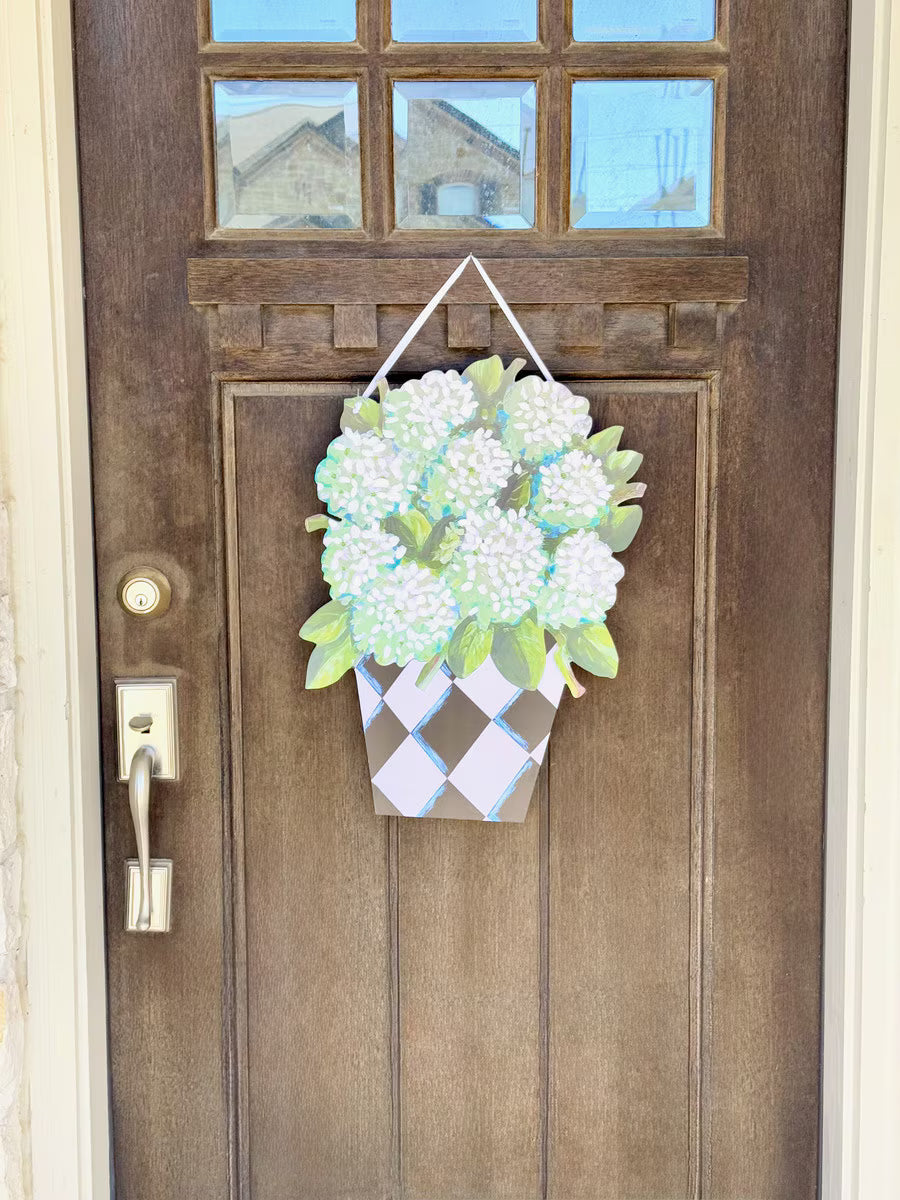 Elegant hydrangea door hangar