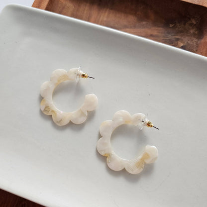 Flora Hoops - Cream / Flower Earrings
