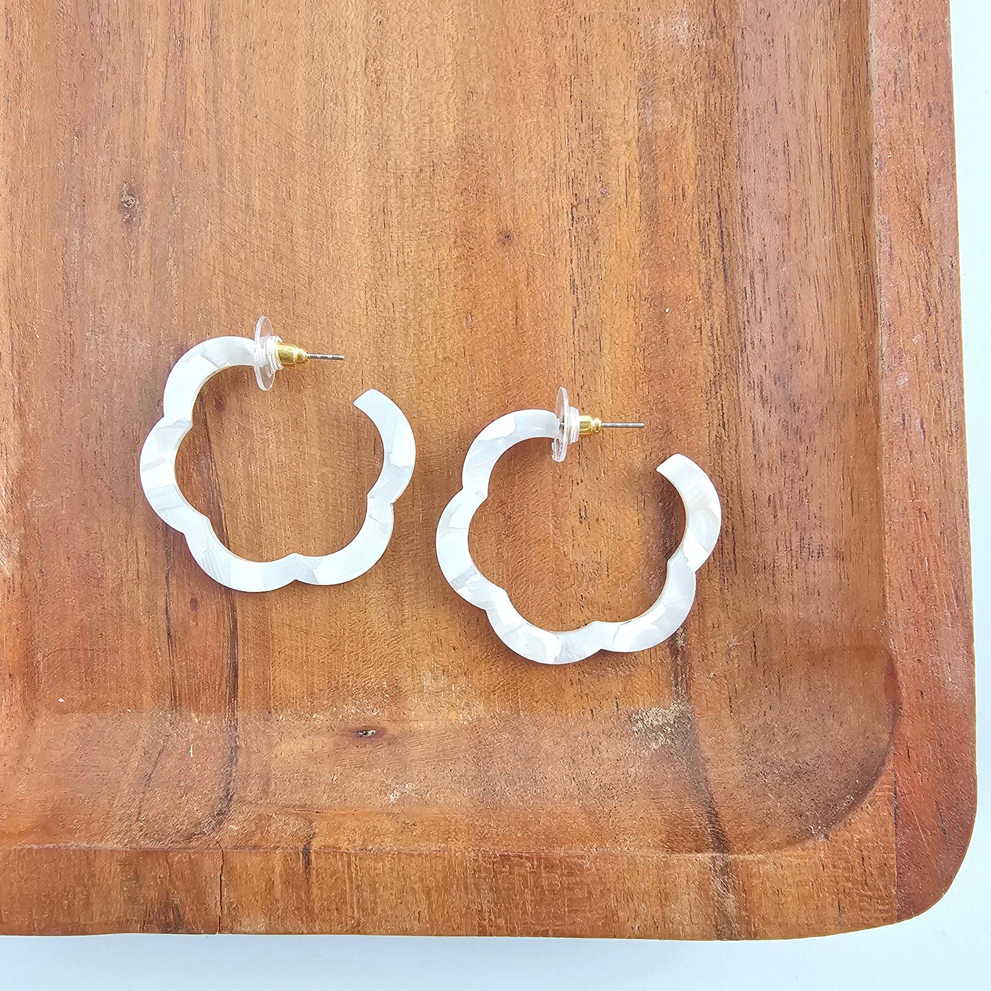 Posey Hoops - Breezy White / Earrings
