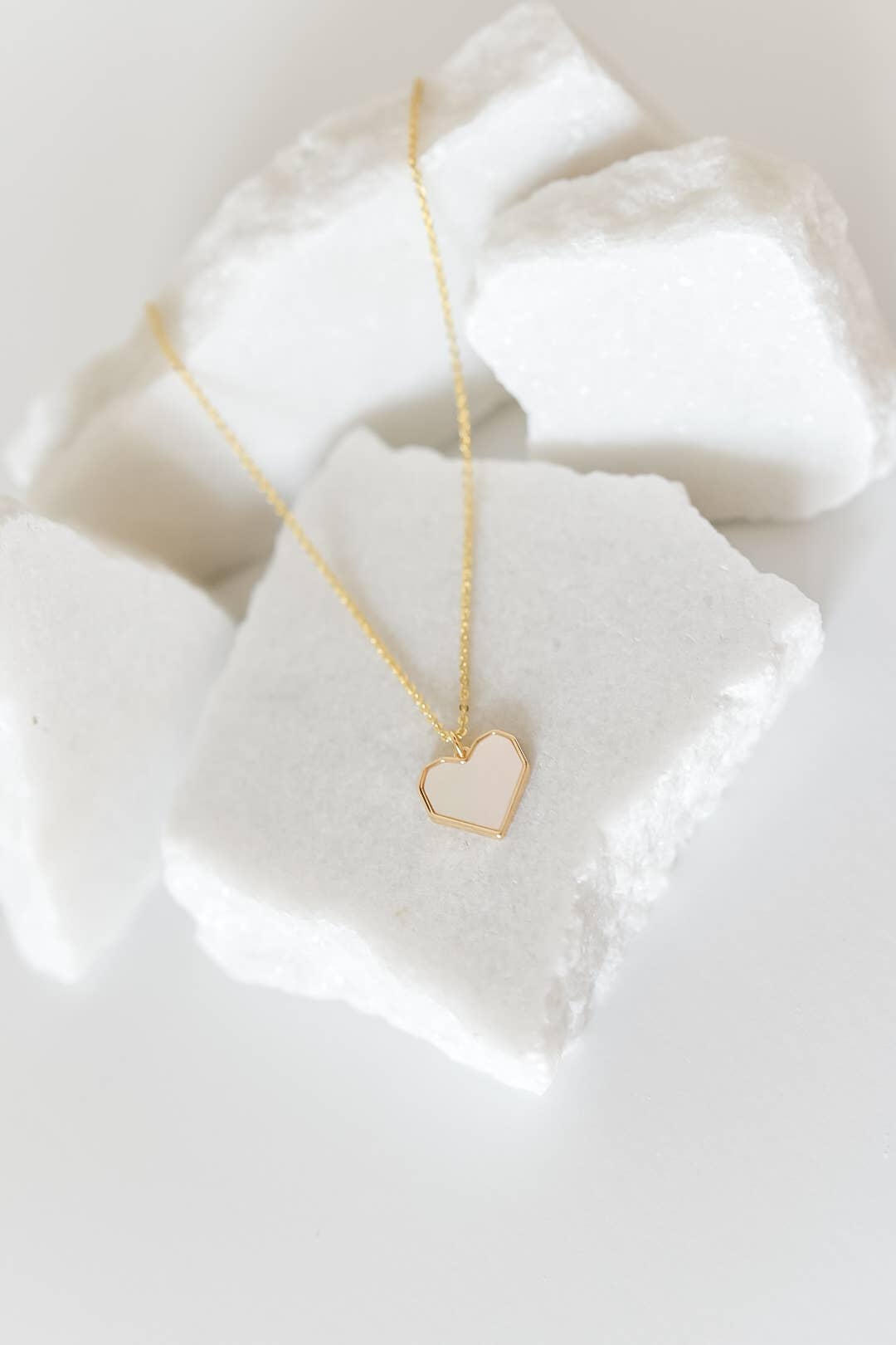 Jenni pearl heart charm necklace 18k gold plated