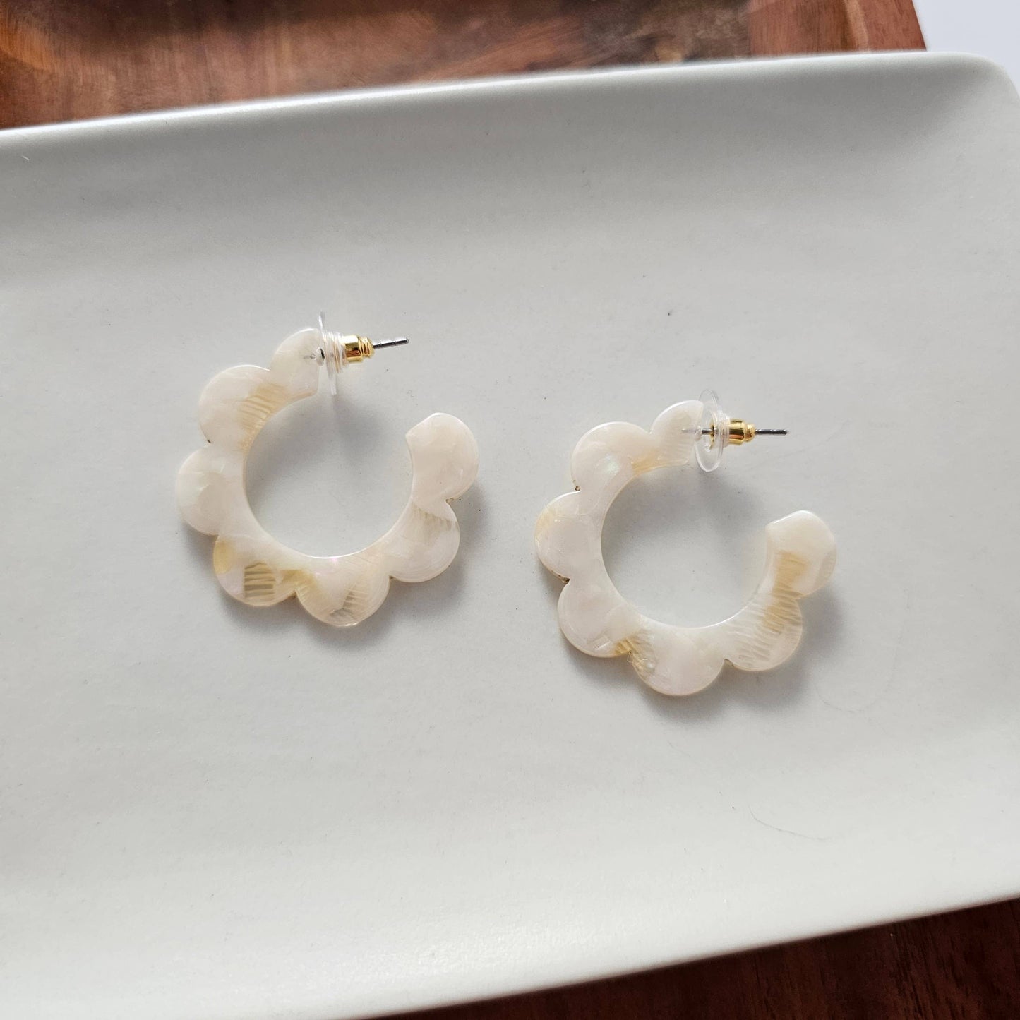 Flora Hoops - Cream / Flower Earrings