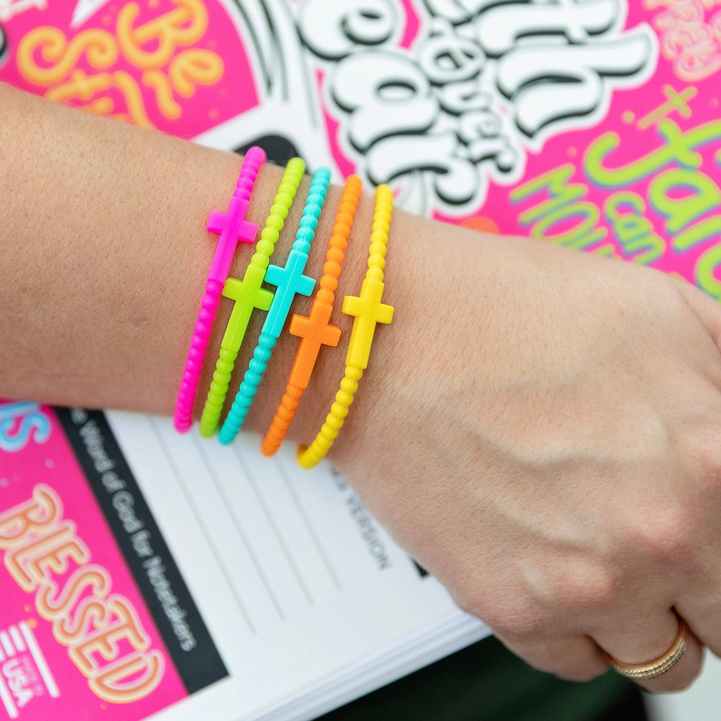Jesus Bracelets - 5 Packs: Sweetheart / Medium
