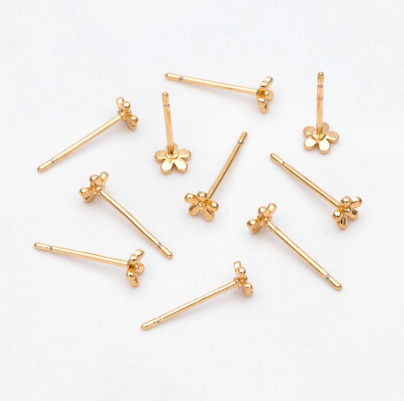 18k gold plated flower stud earrings- dainty