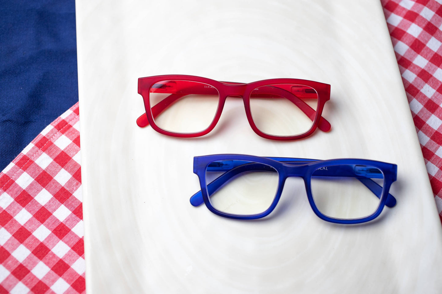 Alex Reading Glasses: Red / +2.25