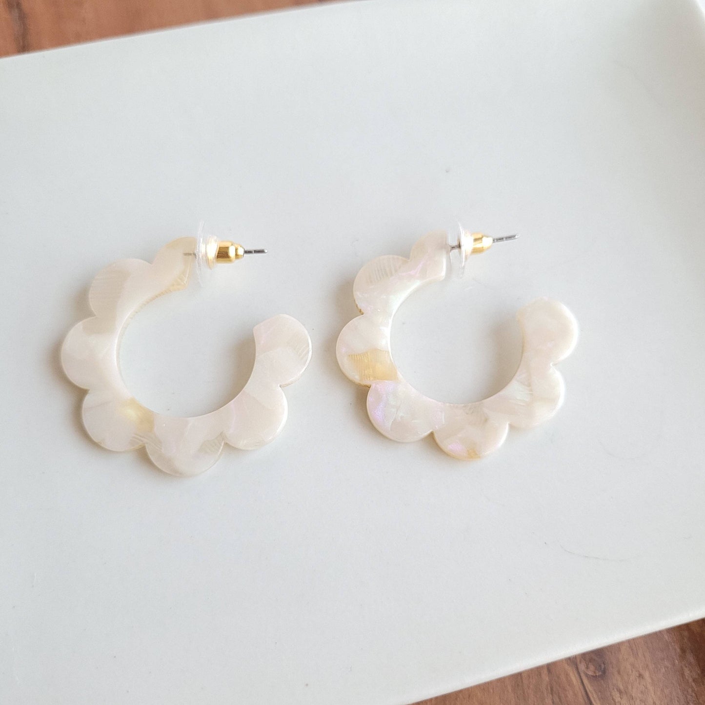 Flora Hoops - Cream / Flower Earrings