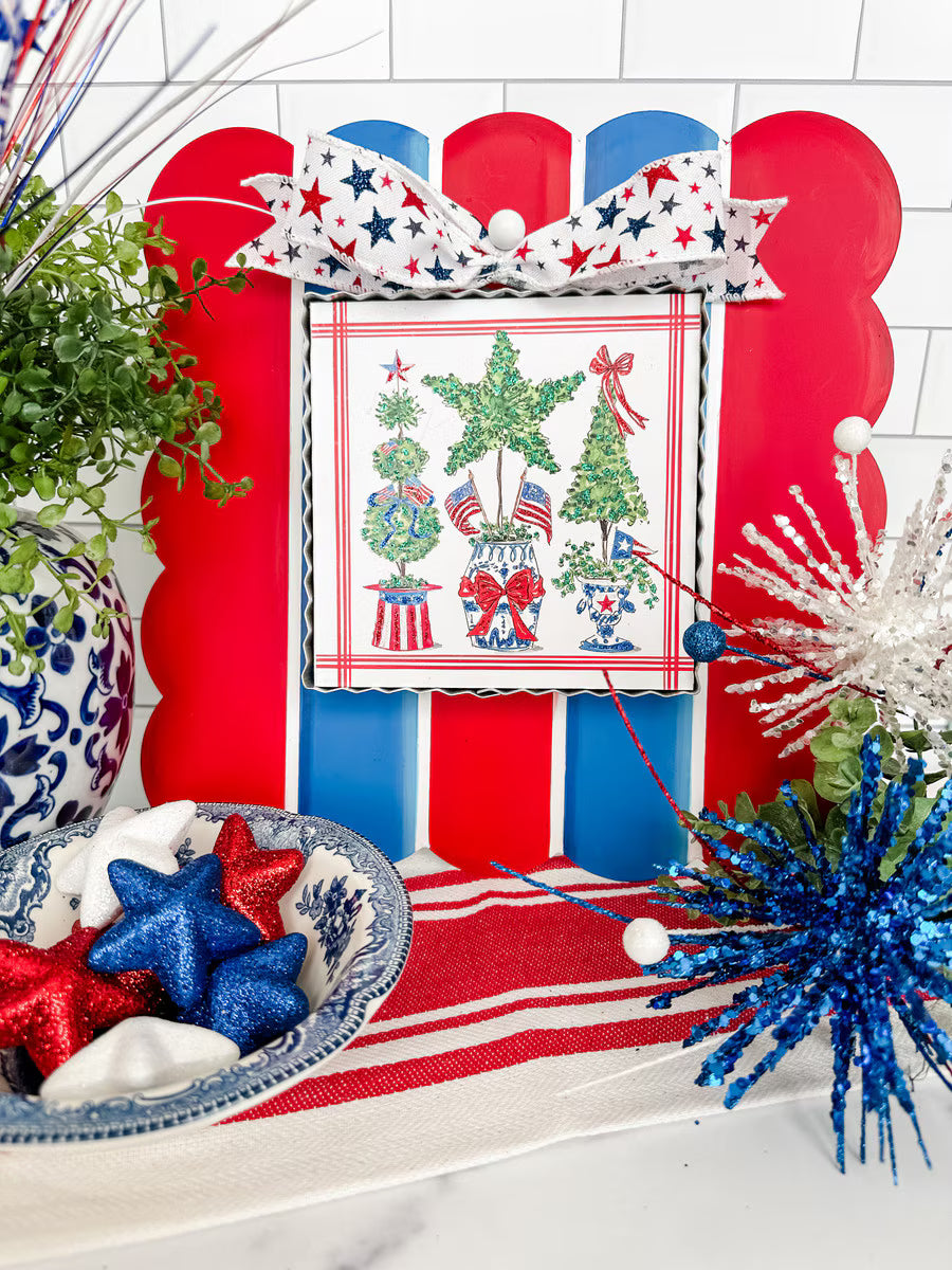 Mini art Patriotic Boxwoods in Pots