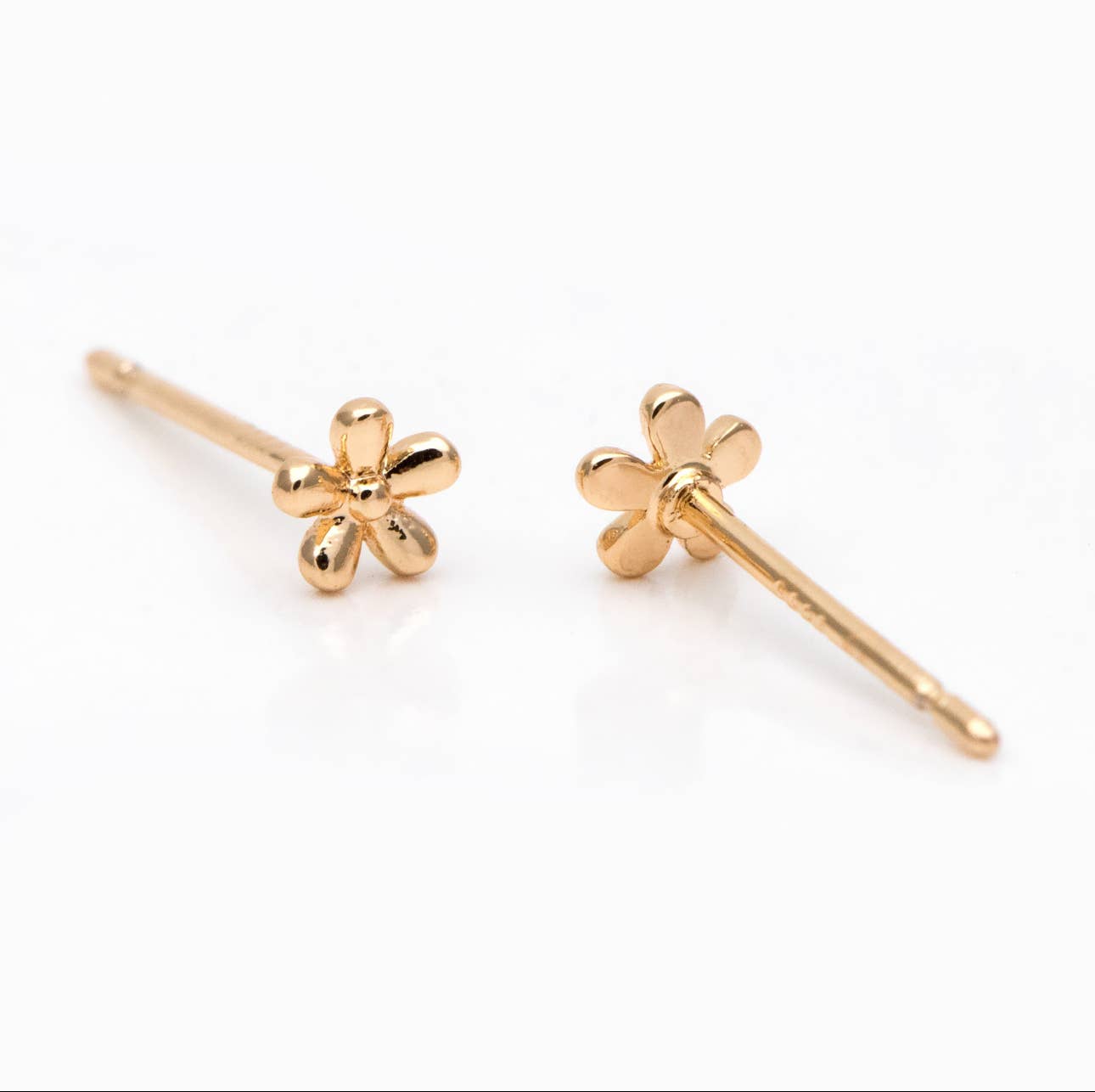 18k gold plated flower stud earrings- dainty