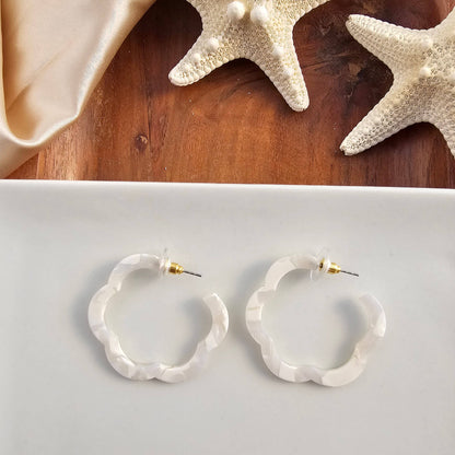 Posey Hoops - Breezy White / Earrings